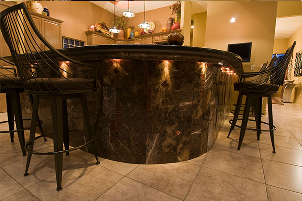 dark marbled kitchen bar.
